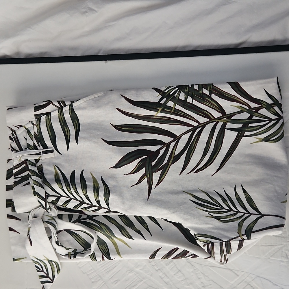 Joie White and Brown Patterned Garment